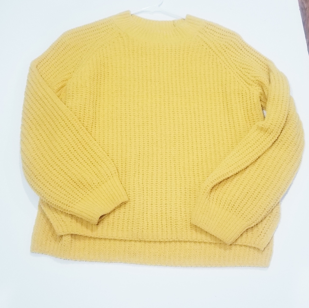 Girls old navy sweater Size XL